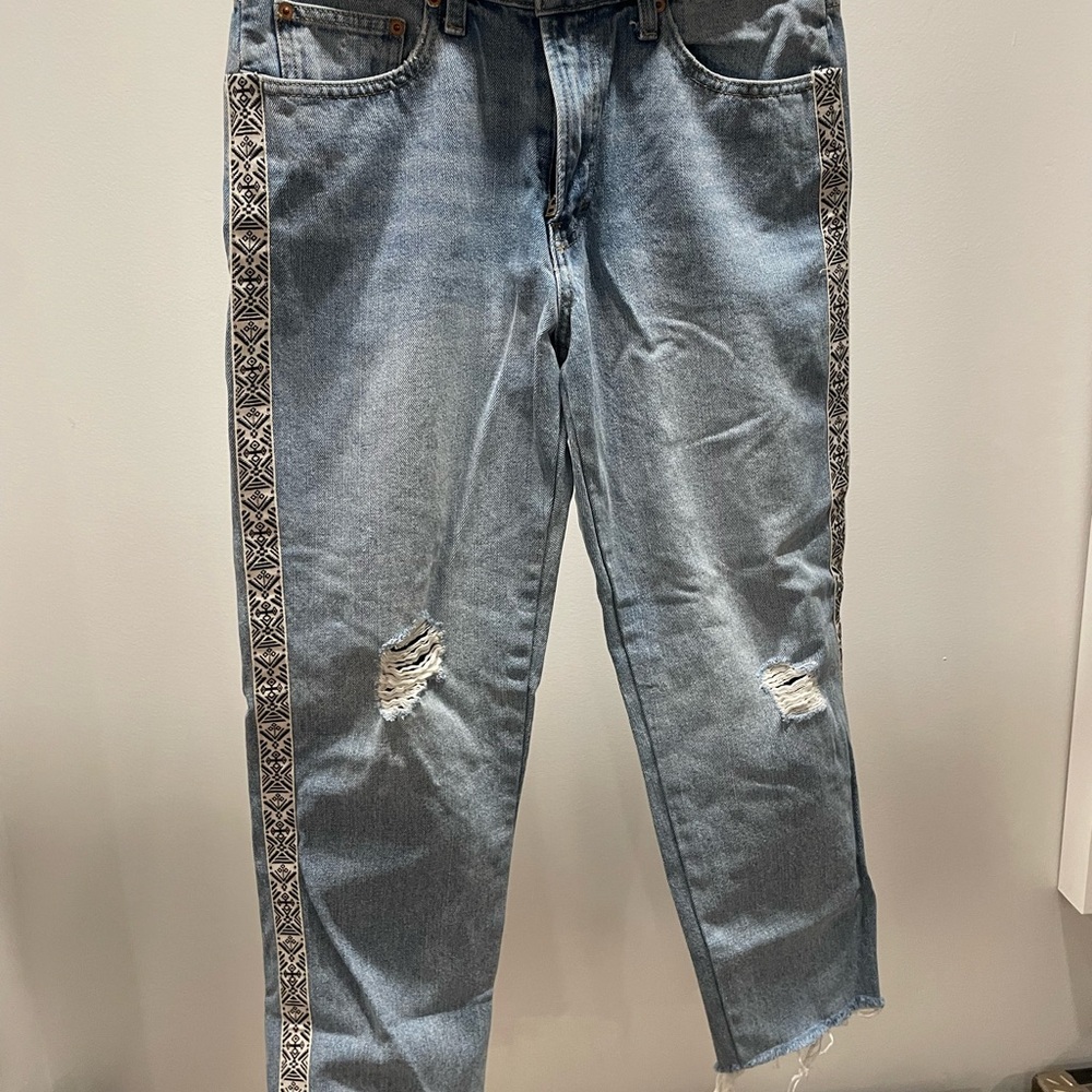 Lucky Brand Light Blue Denim Jeans with Contrast Stitching